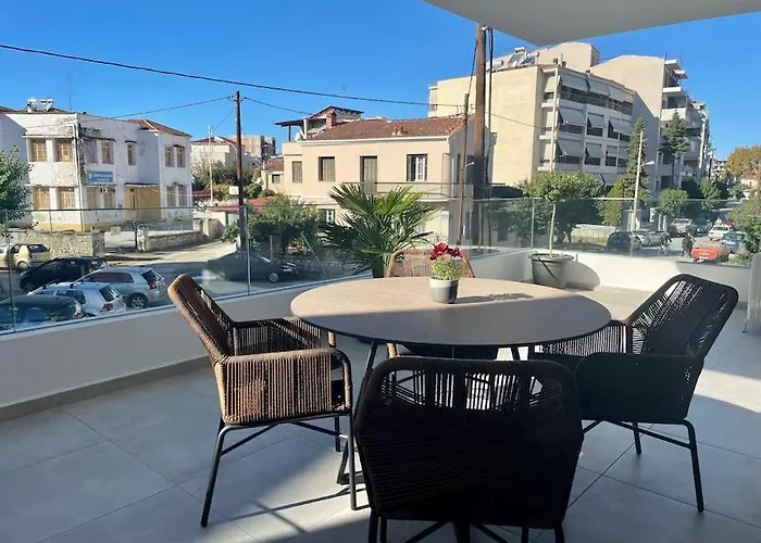 Home Suite Home Trikala